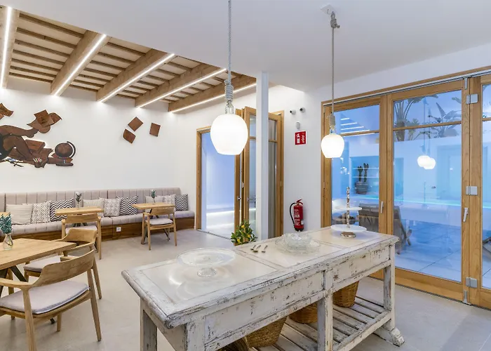 S'antiga Adults Only