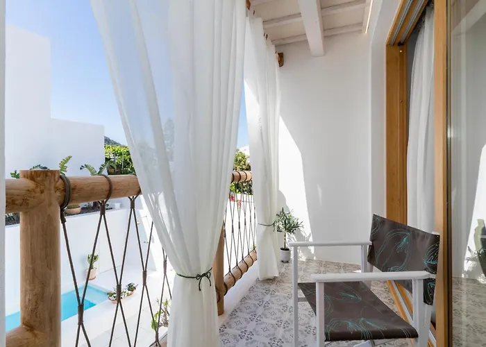 S'antiga Adults Only * אס מרקדל