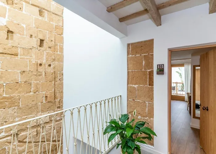 מלון S'antiga Adults Only *