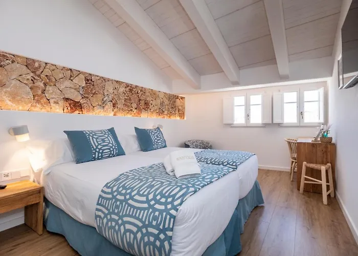 מלון S'antiga Adults Only *