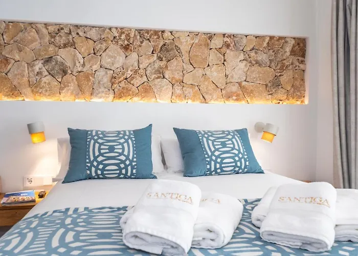 S'antiga Adults Only אס מרקדל