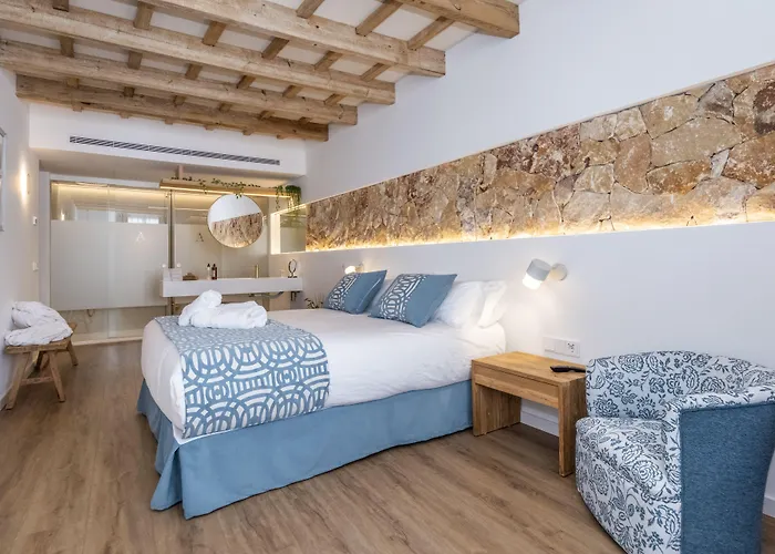 S'antiga Adults Only * אס מרקדל