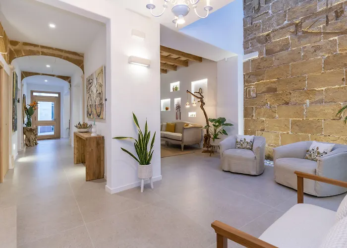 S'antiga Adults Only אס מרקדל